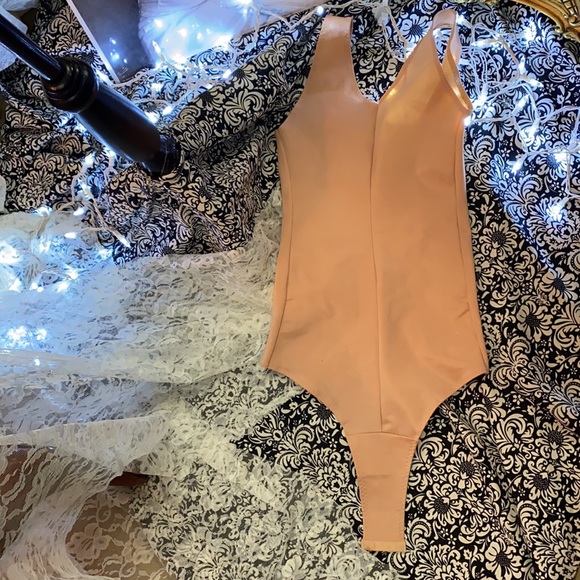 Compression shape wear - Picture 5 of 5